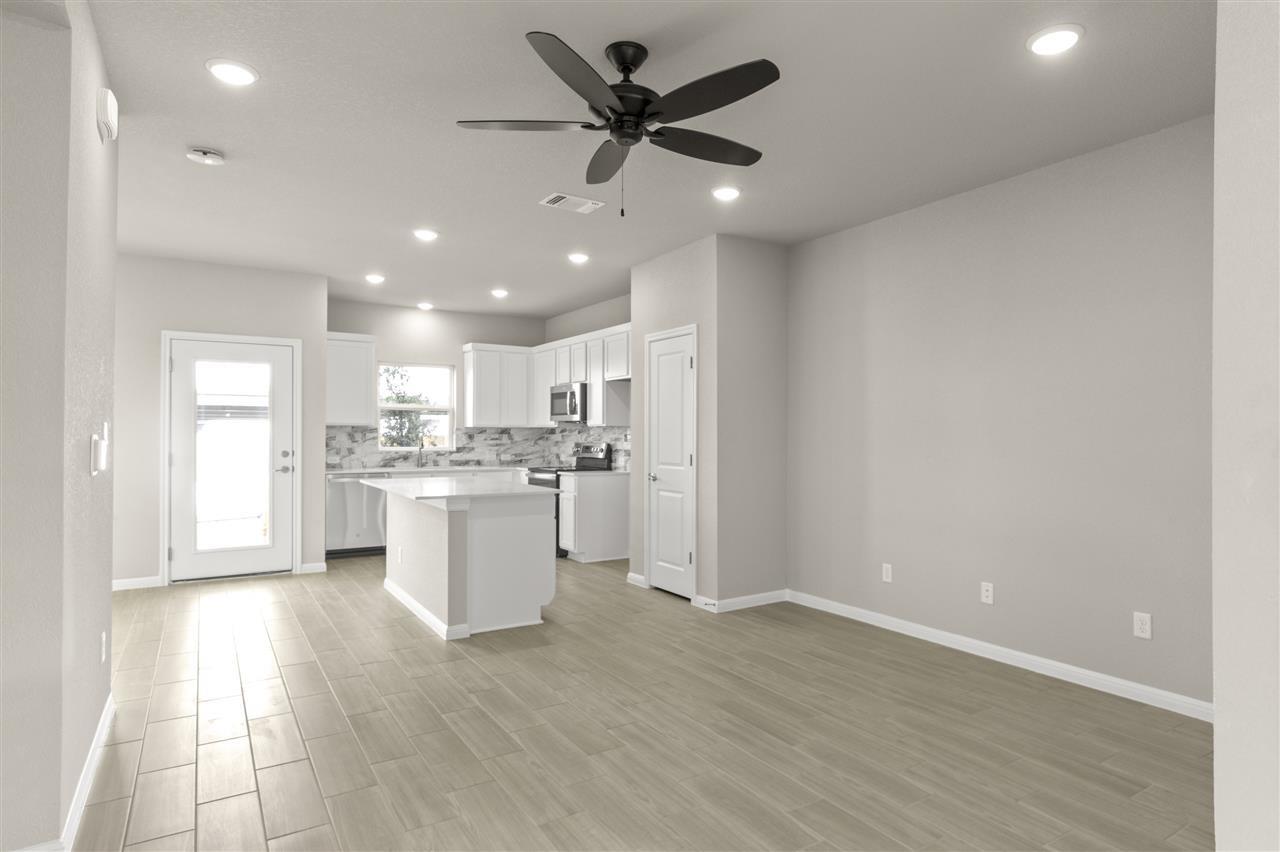 9508 Grapevine Leaf Dr Property Photo 7