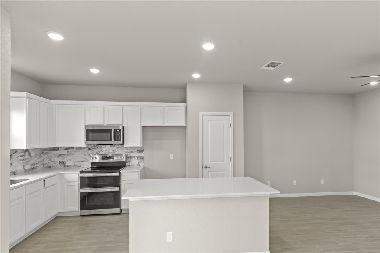 9508 Grapevine Leaf Dr Property Photo 16