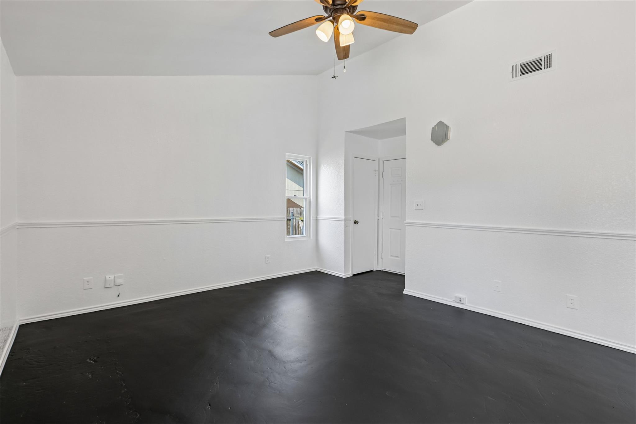 16100 Windermere Dr Property Photo 7