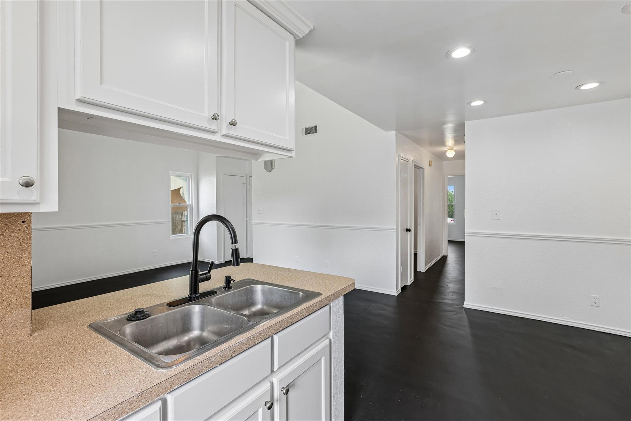 16100 Windermere Dr Property Photo 14