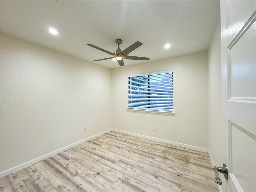 12315 Limerick Ave Property Photo 10