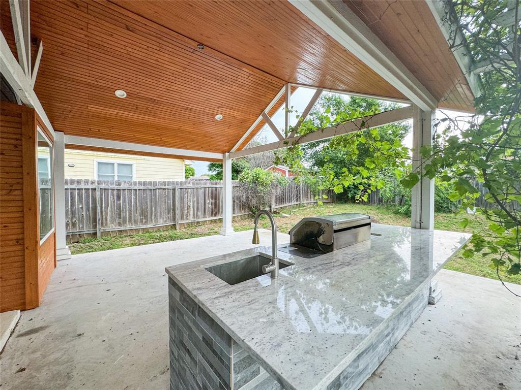 12315 Limerick Ave Property Photo 13