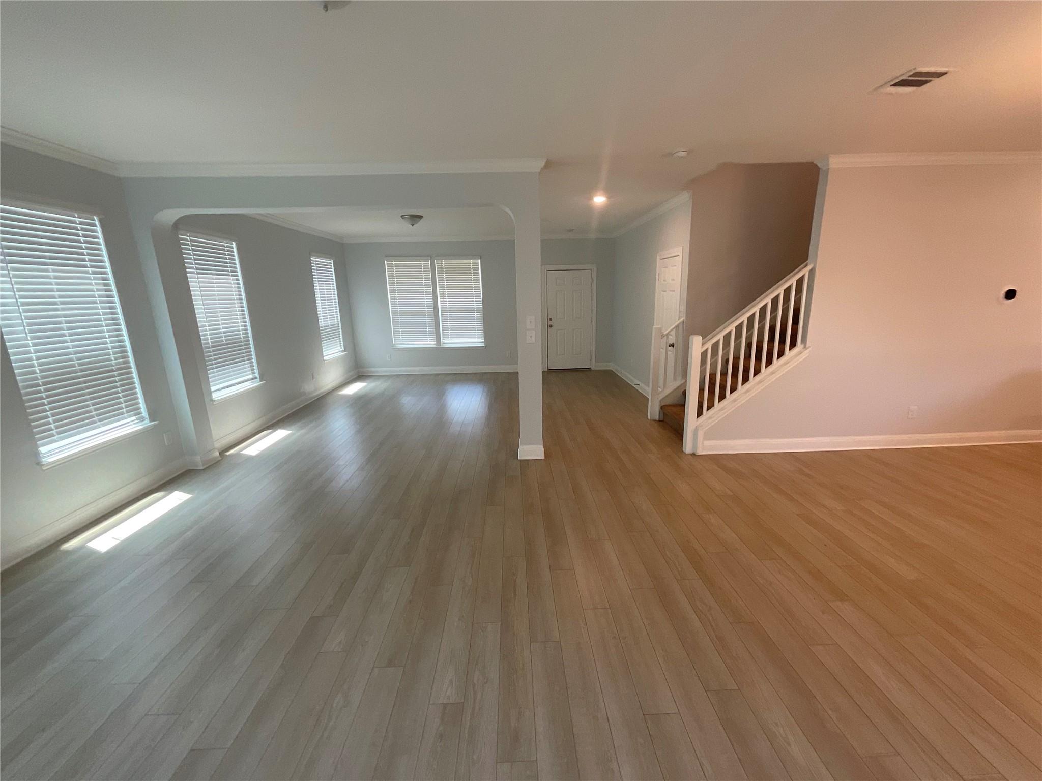 13821 Abraham Lincoln St Property Photo 3