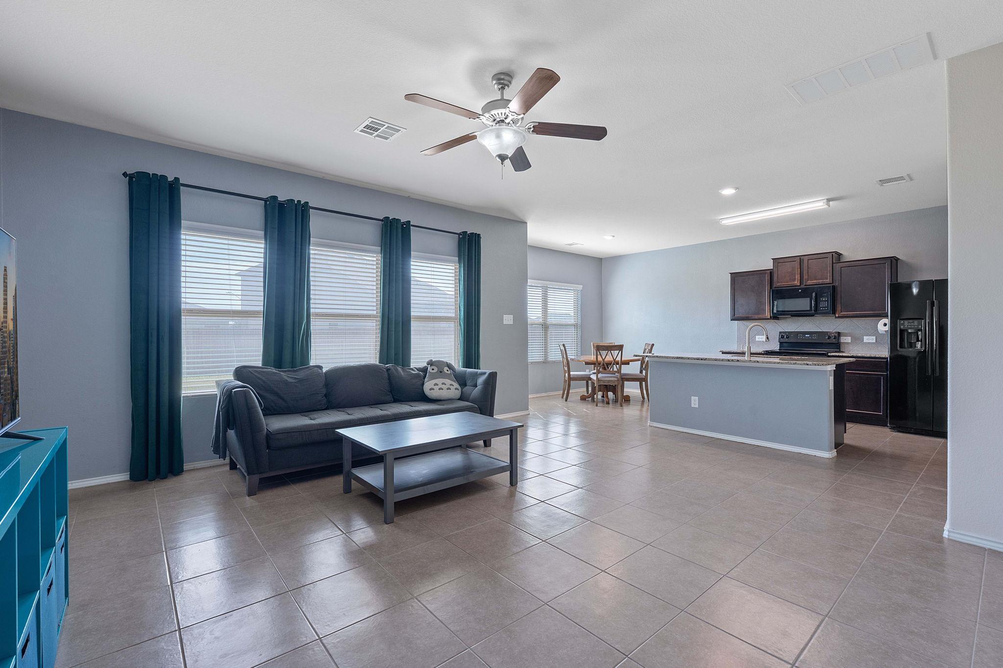 520 Shimek St #14a Property Photo 3