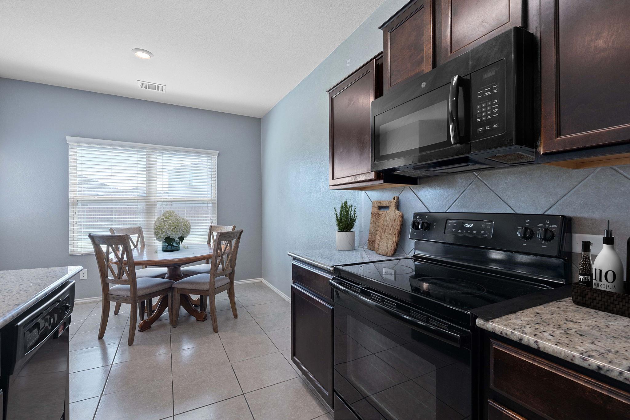 520 Shimek St #14a Property Photo 11