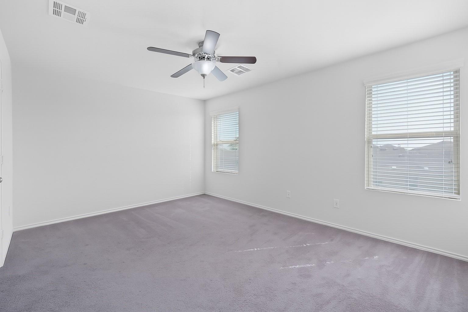 520 Shimek St #14a Property Photo 16