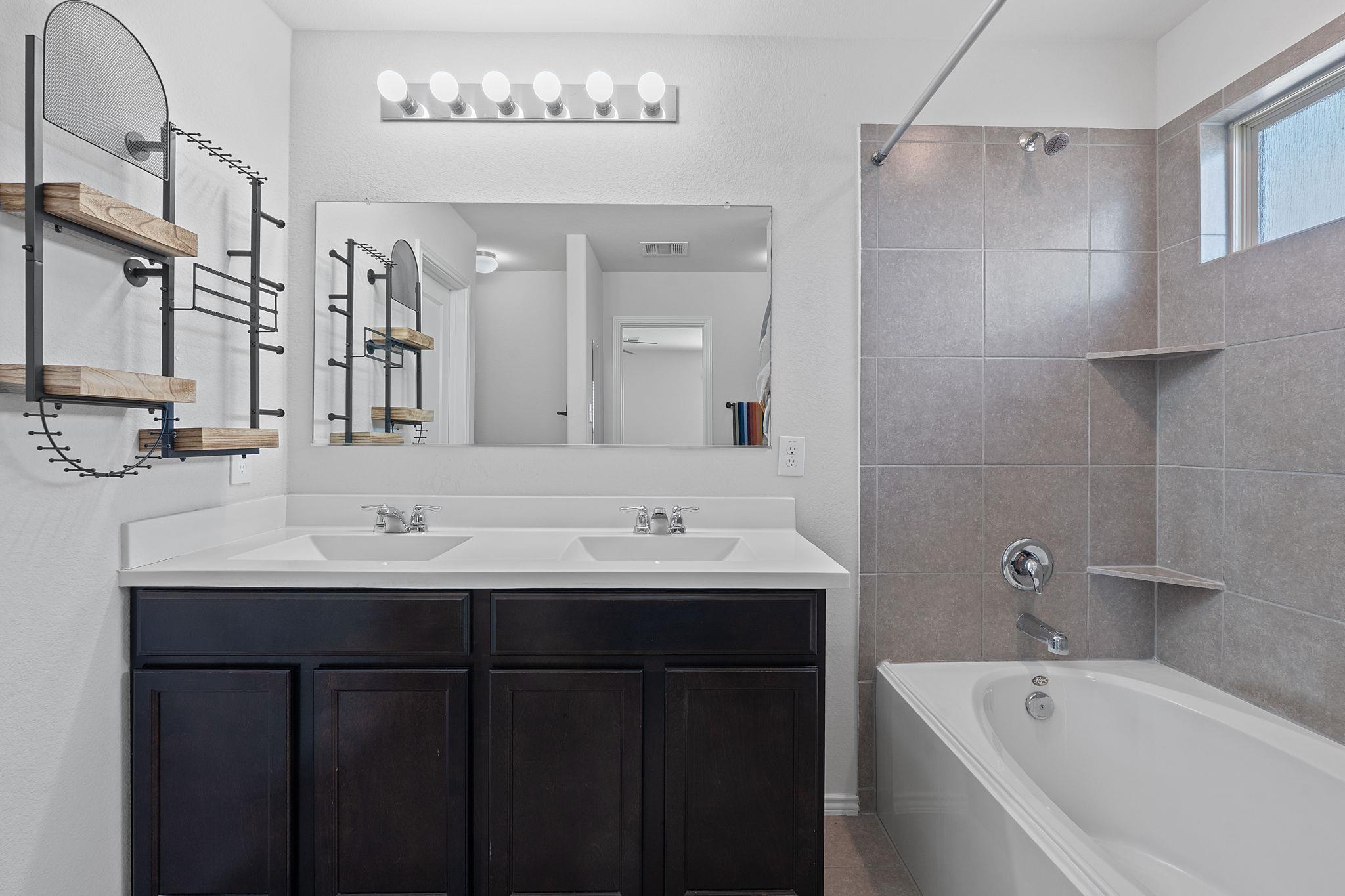 520 Shimek St #14a Property Photo 18