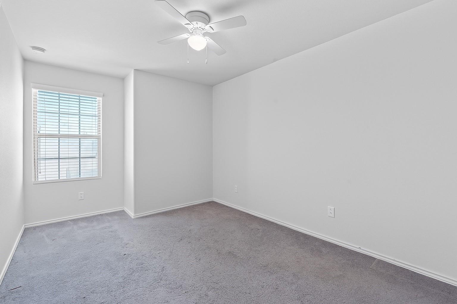 520 Shimek St #14a Property Photo 23