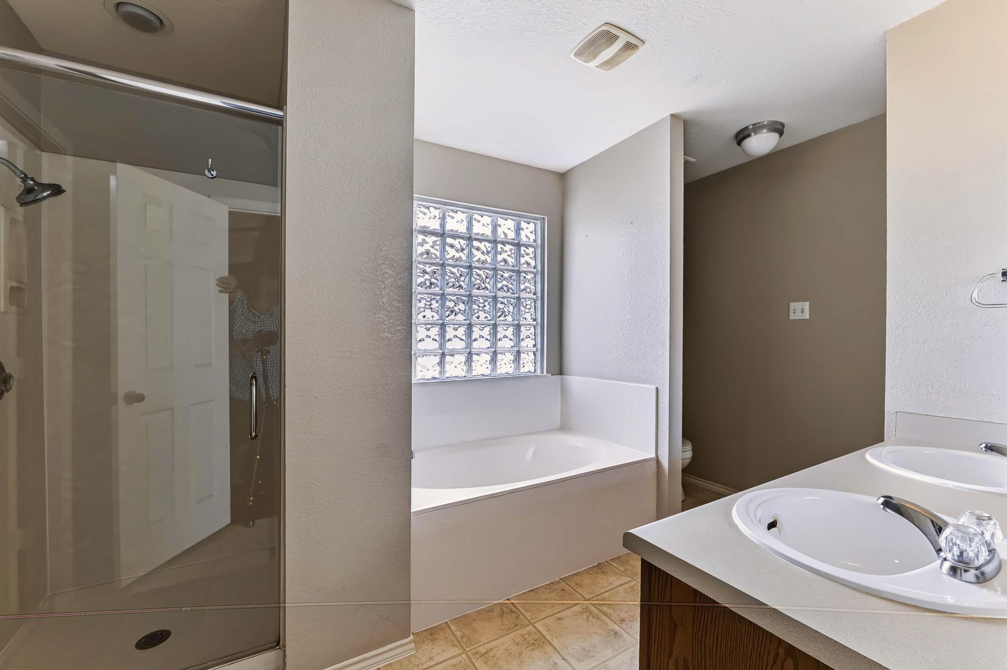 1421 Davis Mountain Loop Property Photo 14