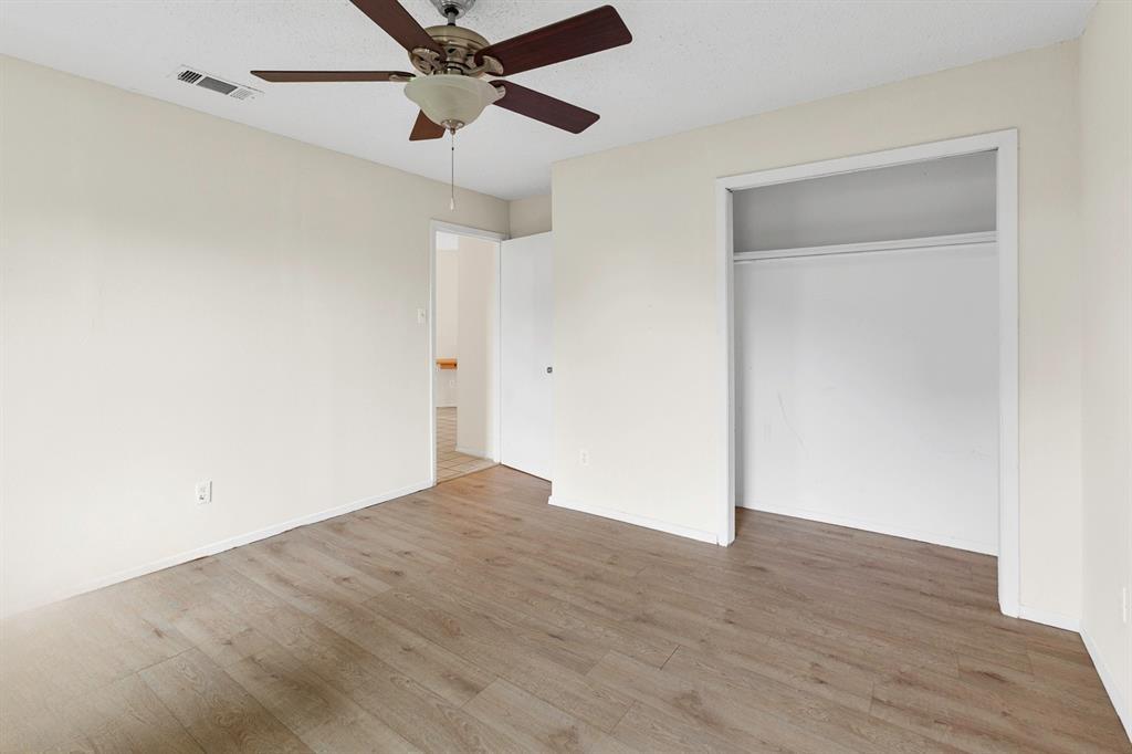 1907 W Loop #b None #b Property Photo 5