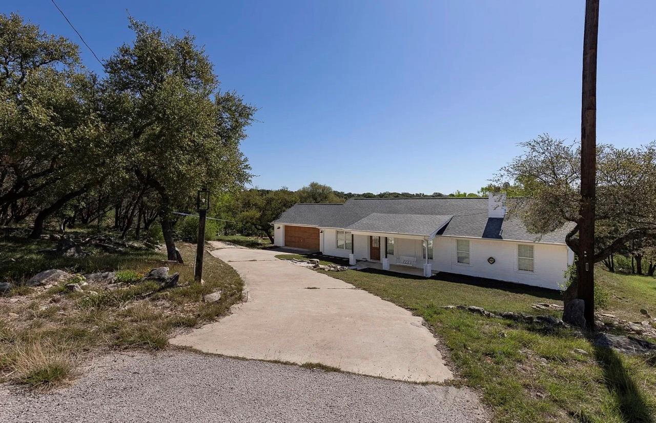 1011 Santa Fe Trl Property Photo 2