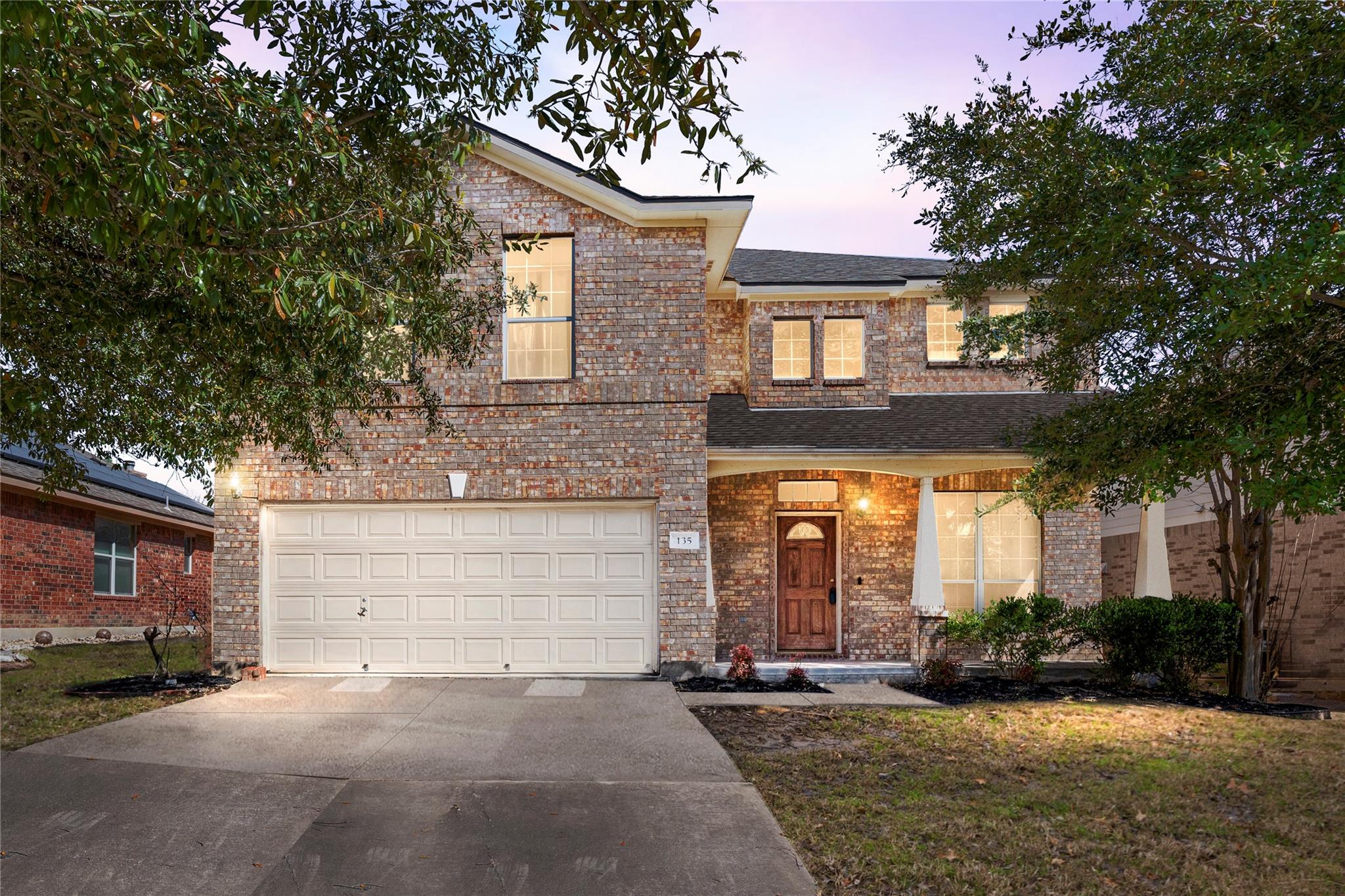 135 Amber Oak Dr Property Photo