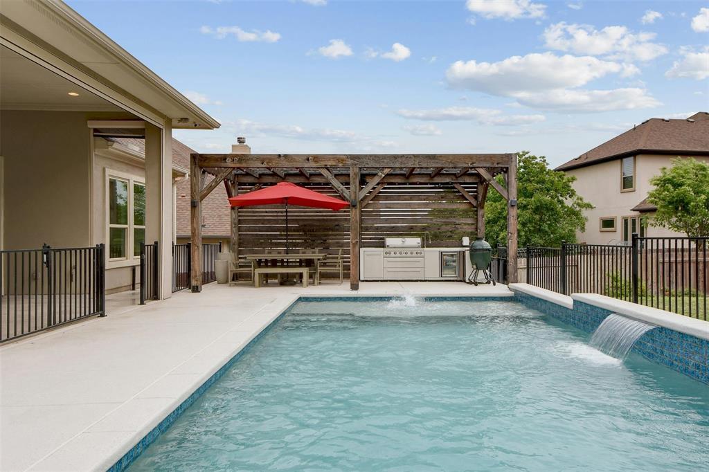 6005 Osceola Trl Property Photo 6