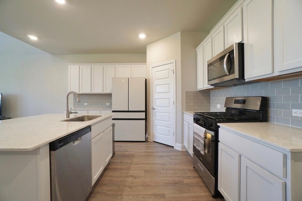 16716 Casa Anna Dr Property Photo 8