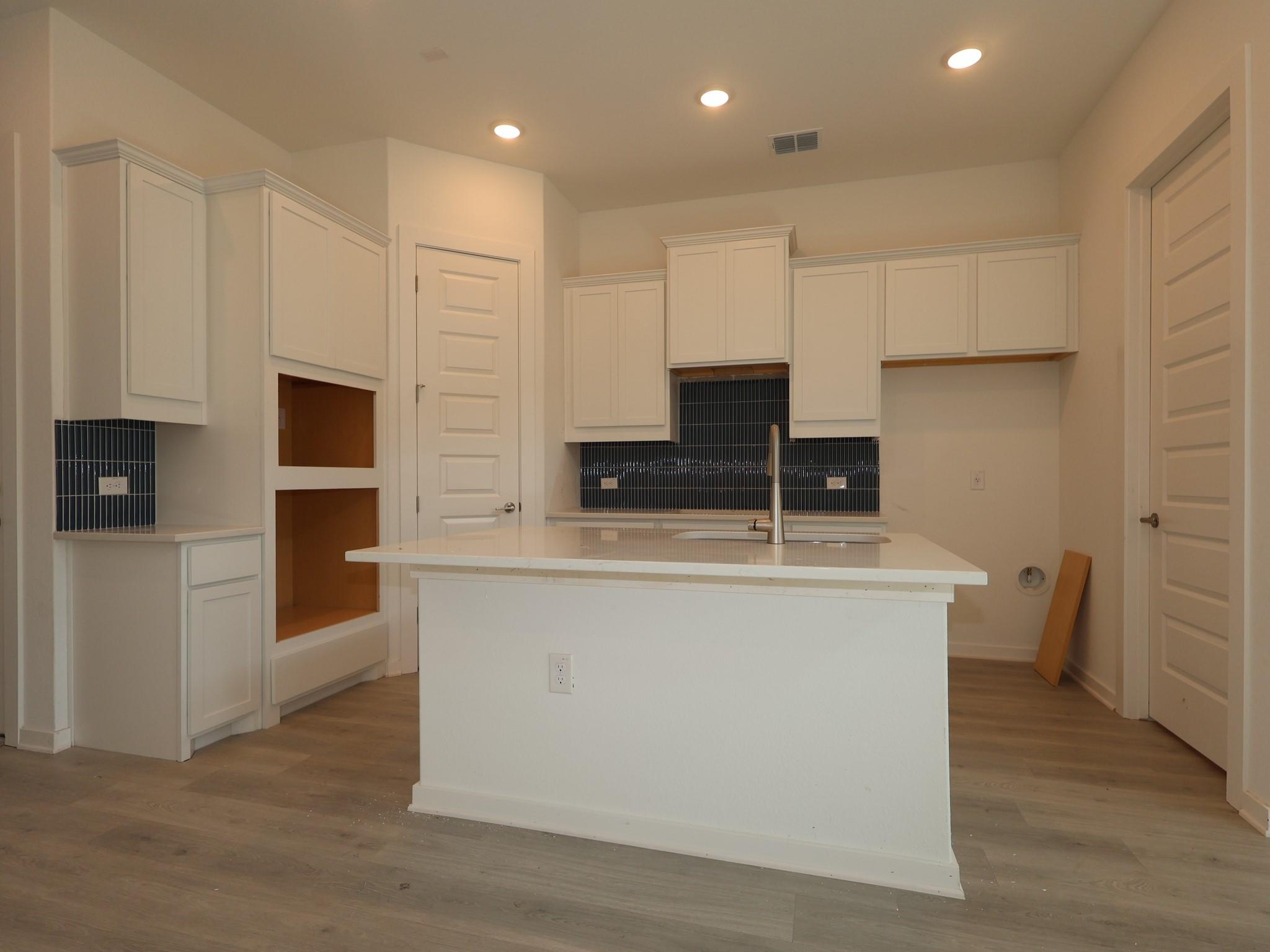 13211 Stabler Dr Property Photo 4
