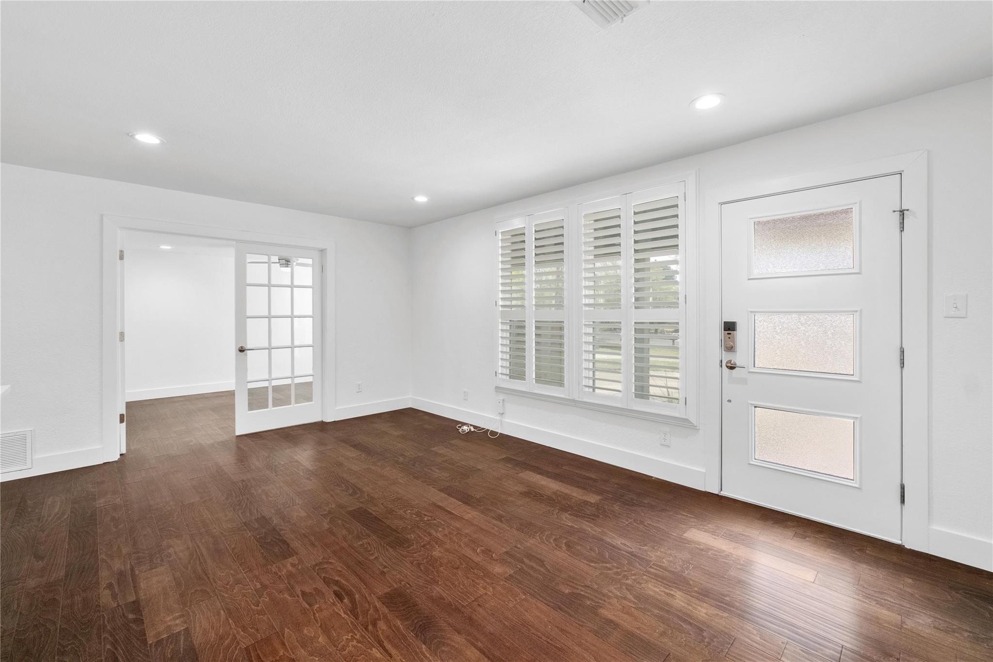6414 Kenilworth Dr Property Photo 6