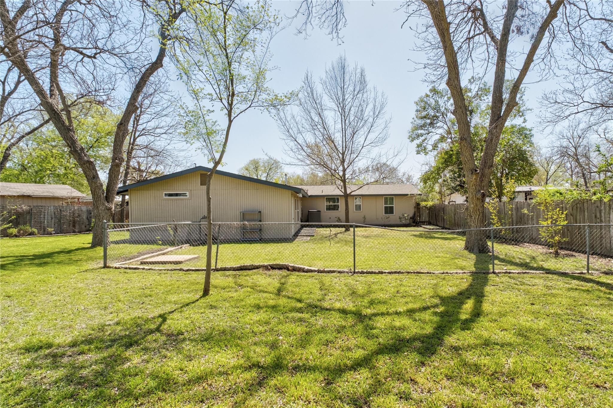 6414 Kenilworth Dr Property Photo 23