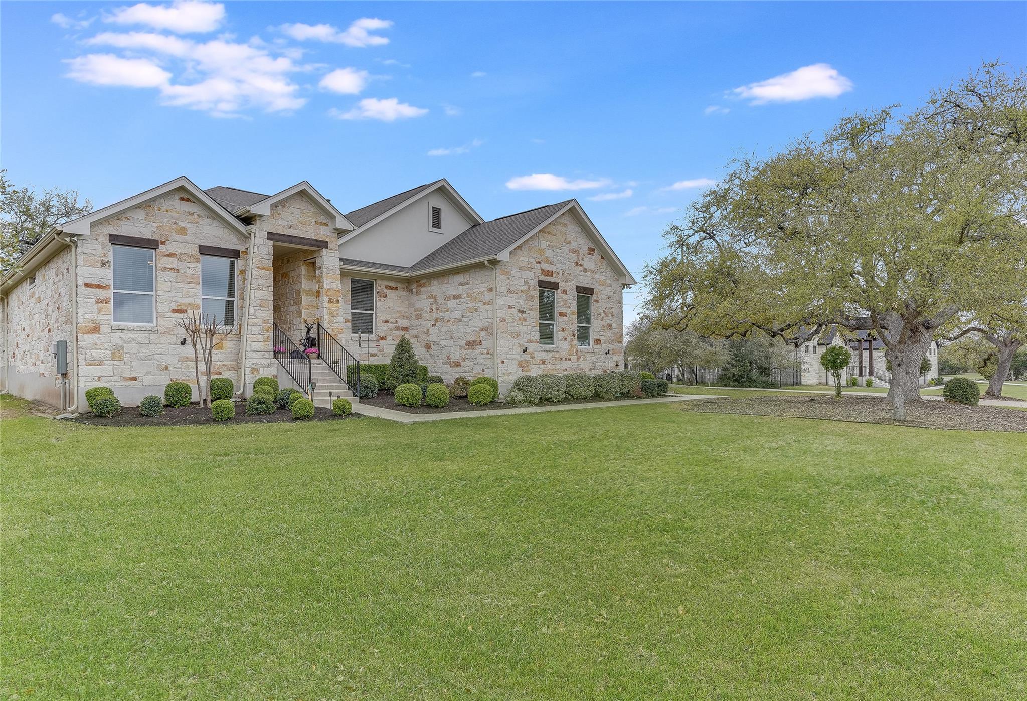 334 Sapling Dr Property Photo
