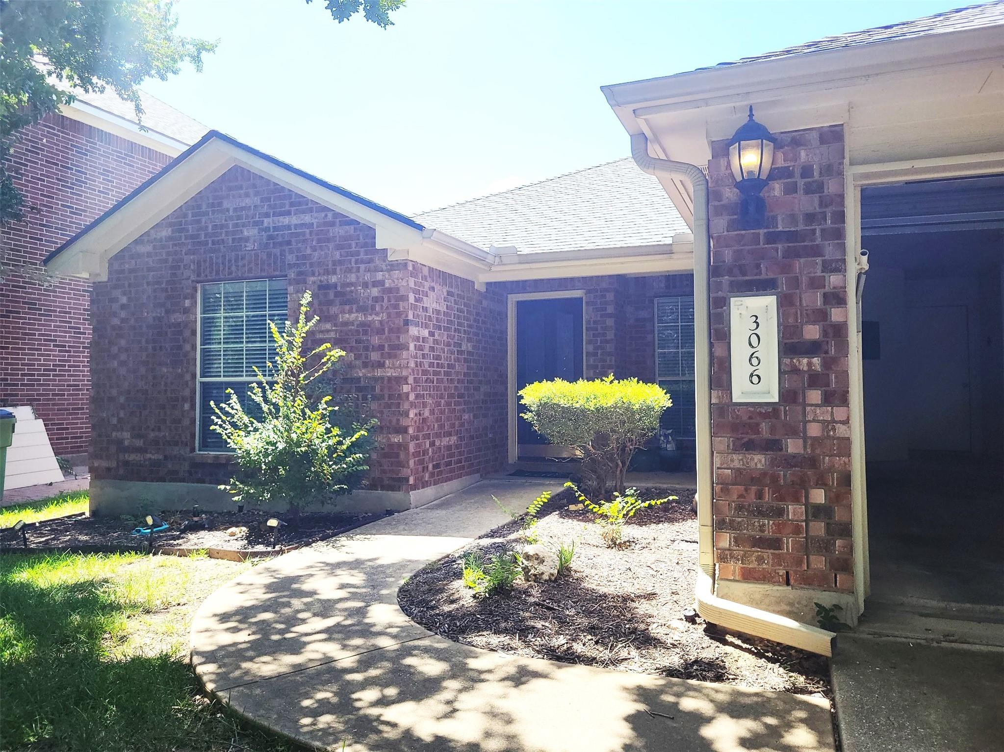 3066 Bent Tree Loop Property Photo 1
