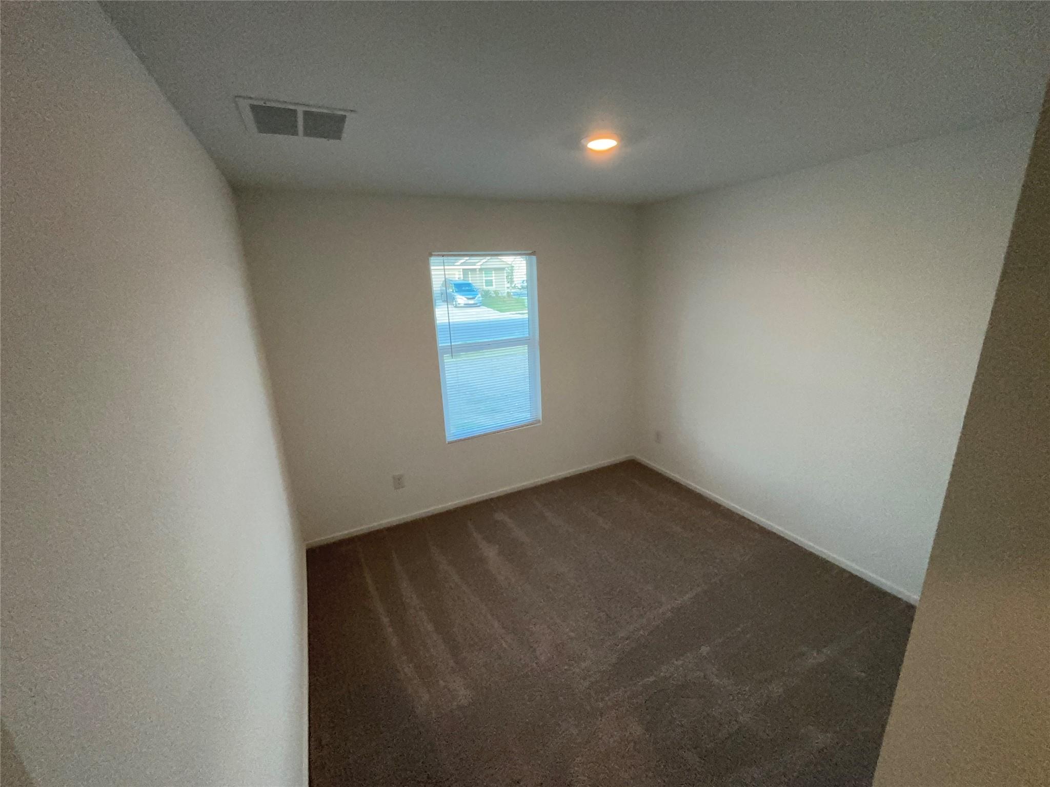644 Whoopers Loop Property Photo 6