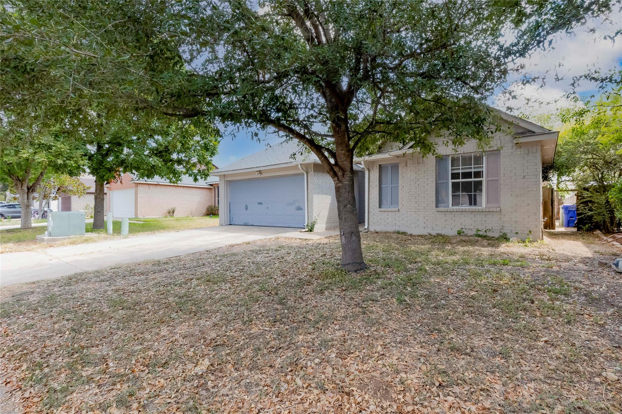 3507 Crownover St Property Photo 2