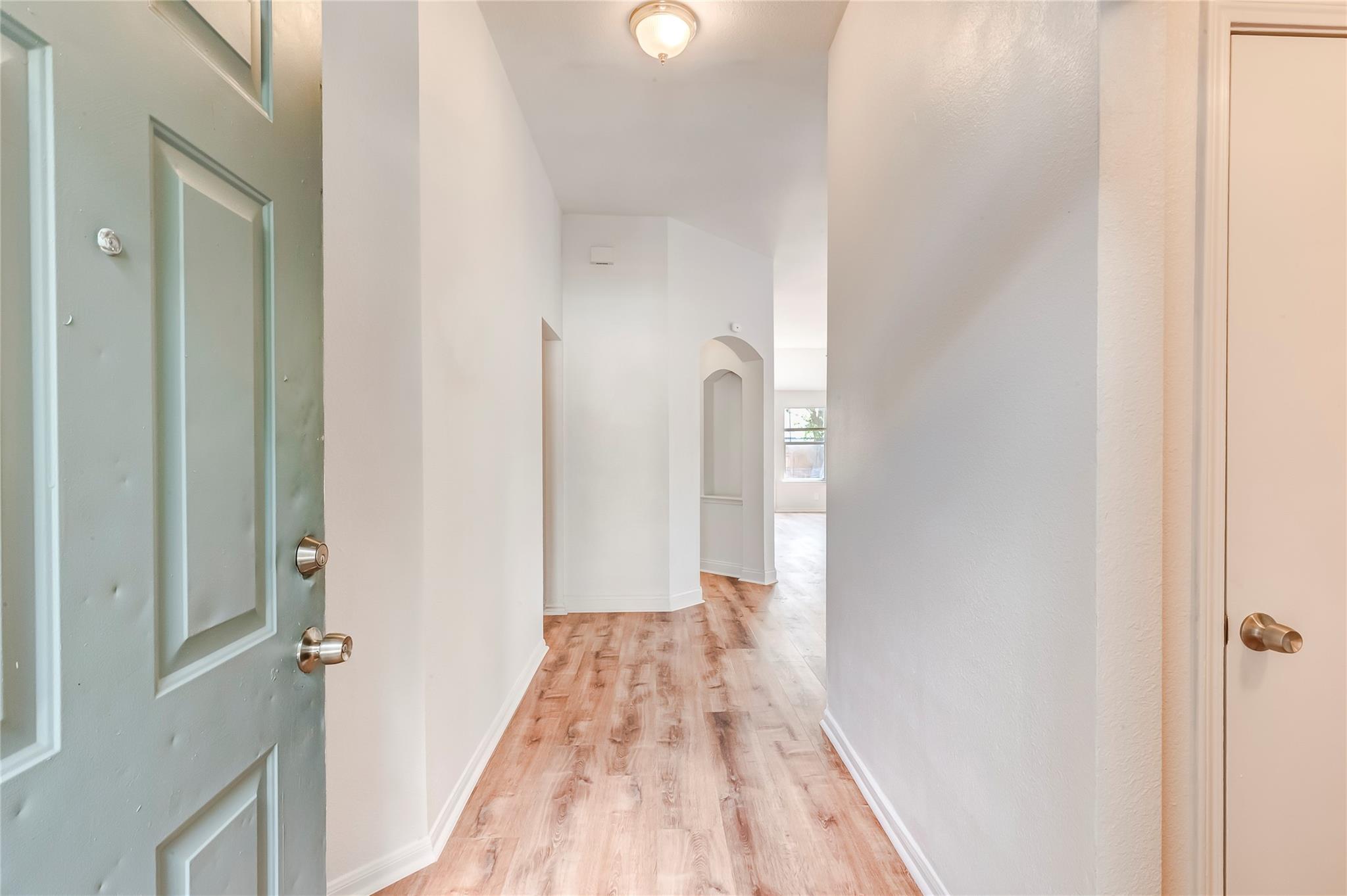 3507 Crownover St Property Photo 4