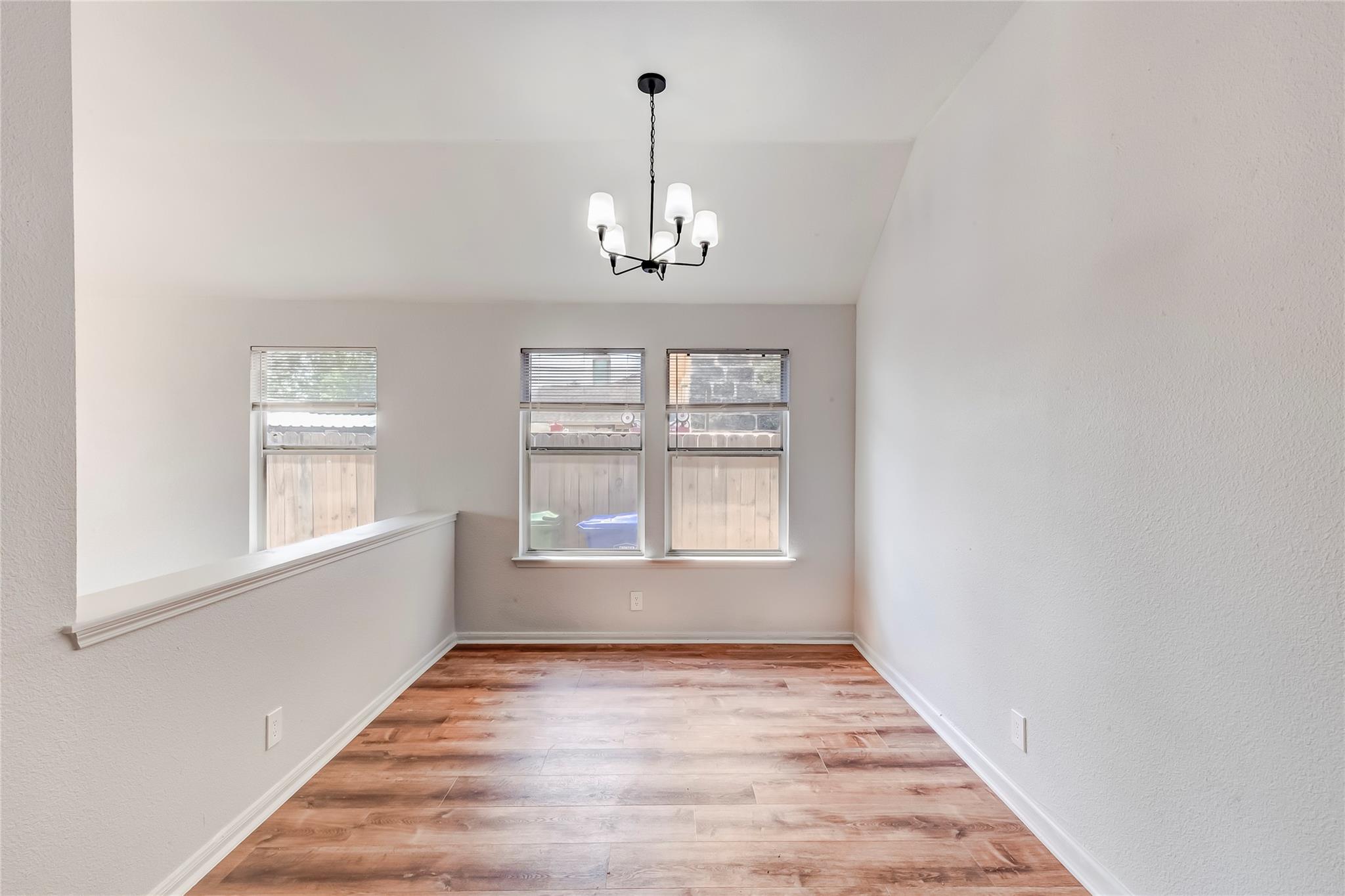 3507 Crownover St Property Photo 15