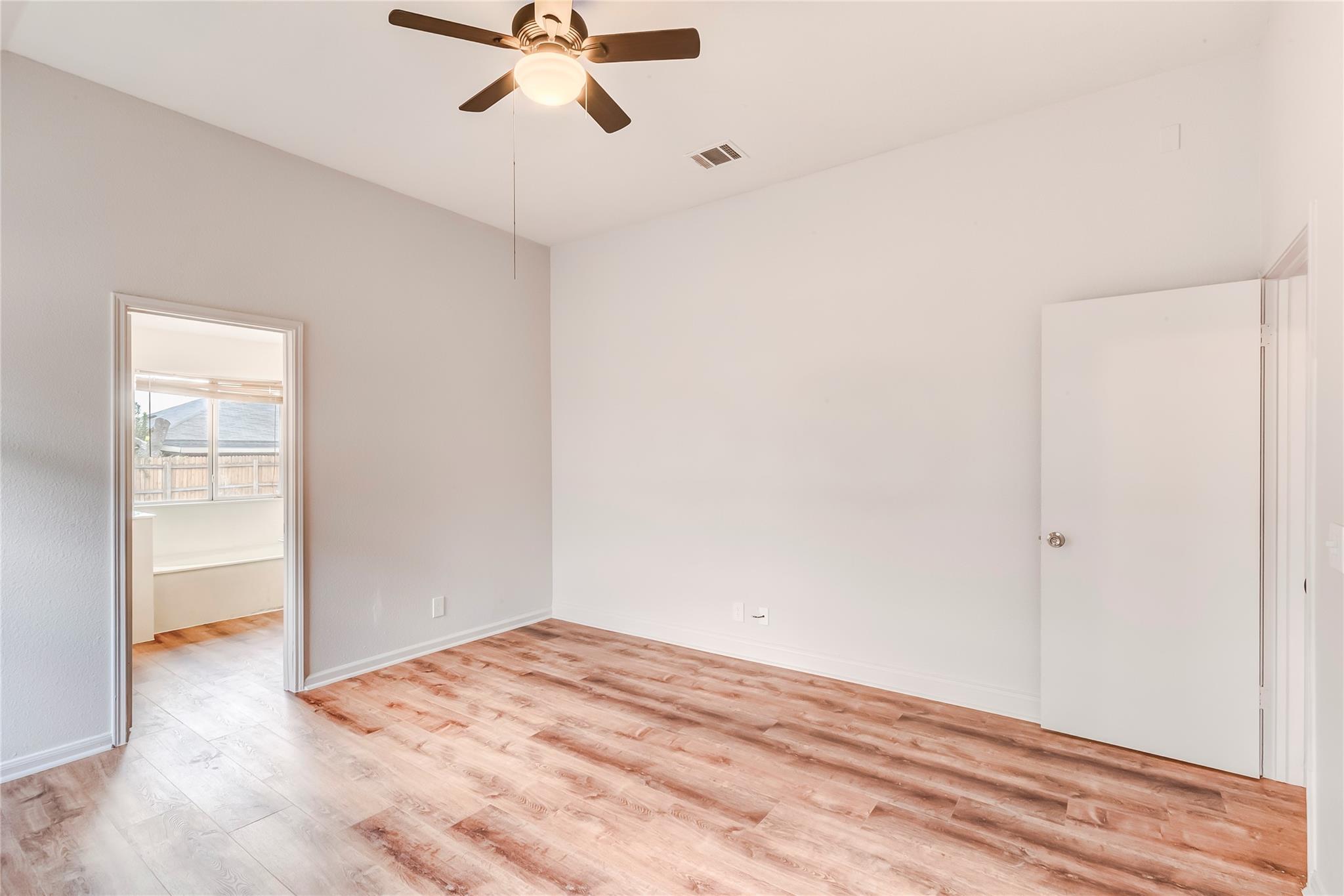 3507 Crownover St Property Photo 18