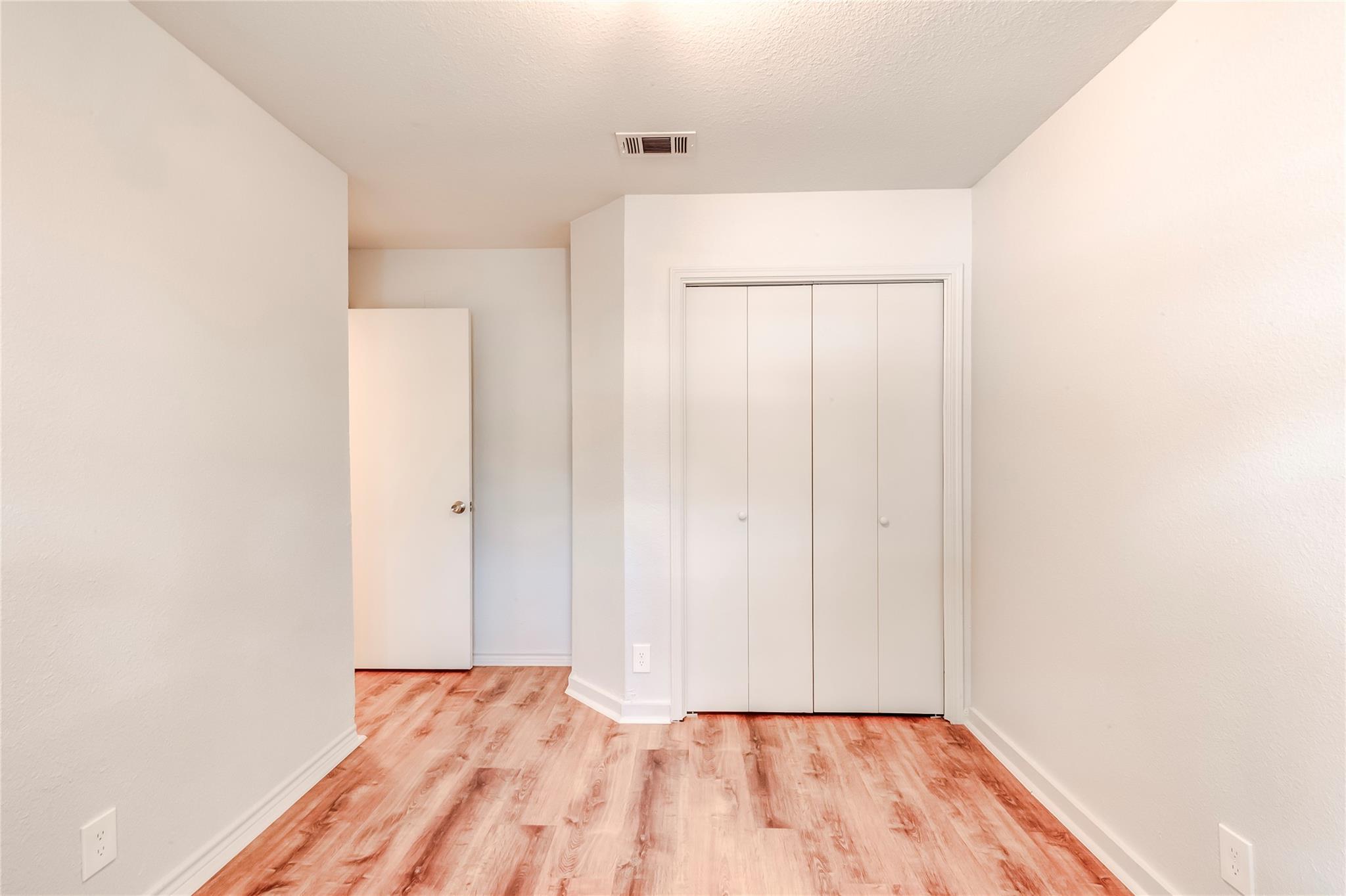 3507 Crownover St Property Photo 25