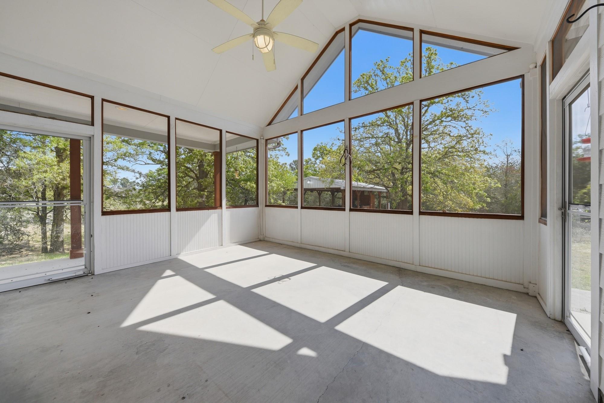 350 Owl Creek Rd Property Photo 9