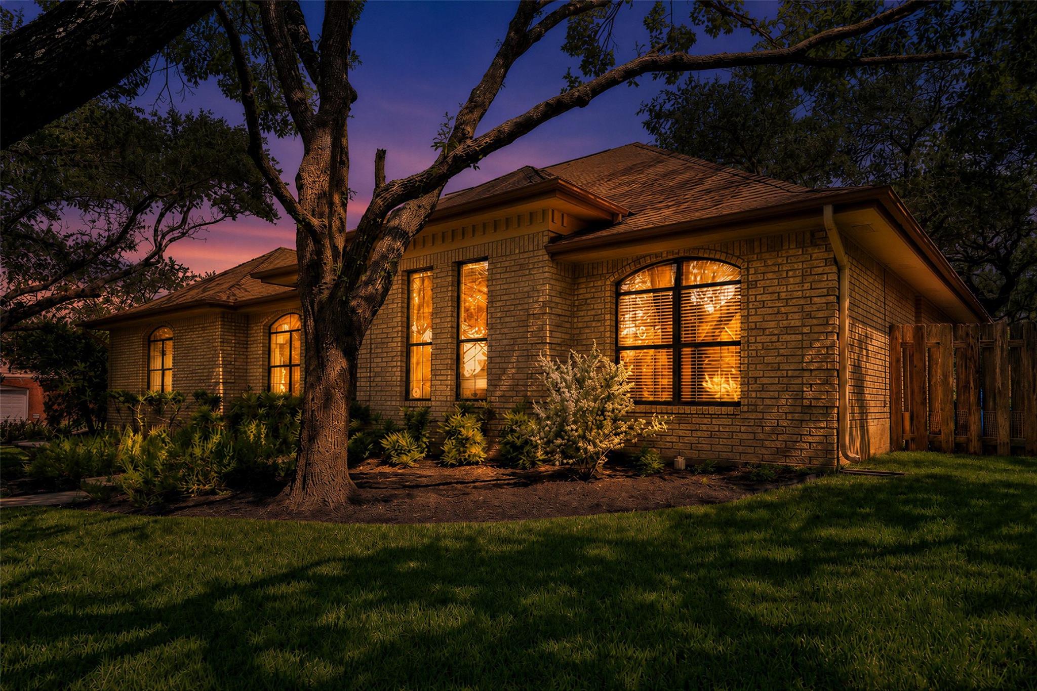 8312 Saber Creek Trl Property Photo 1