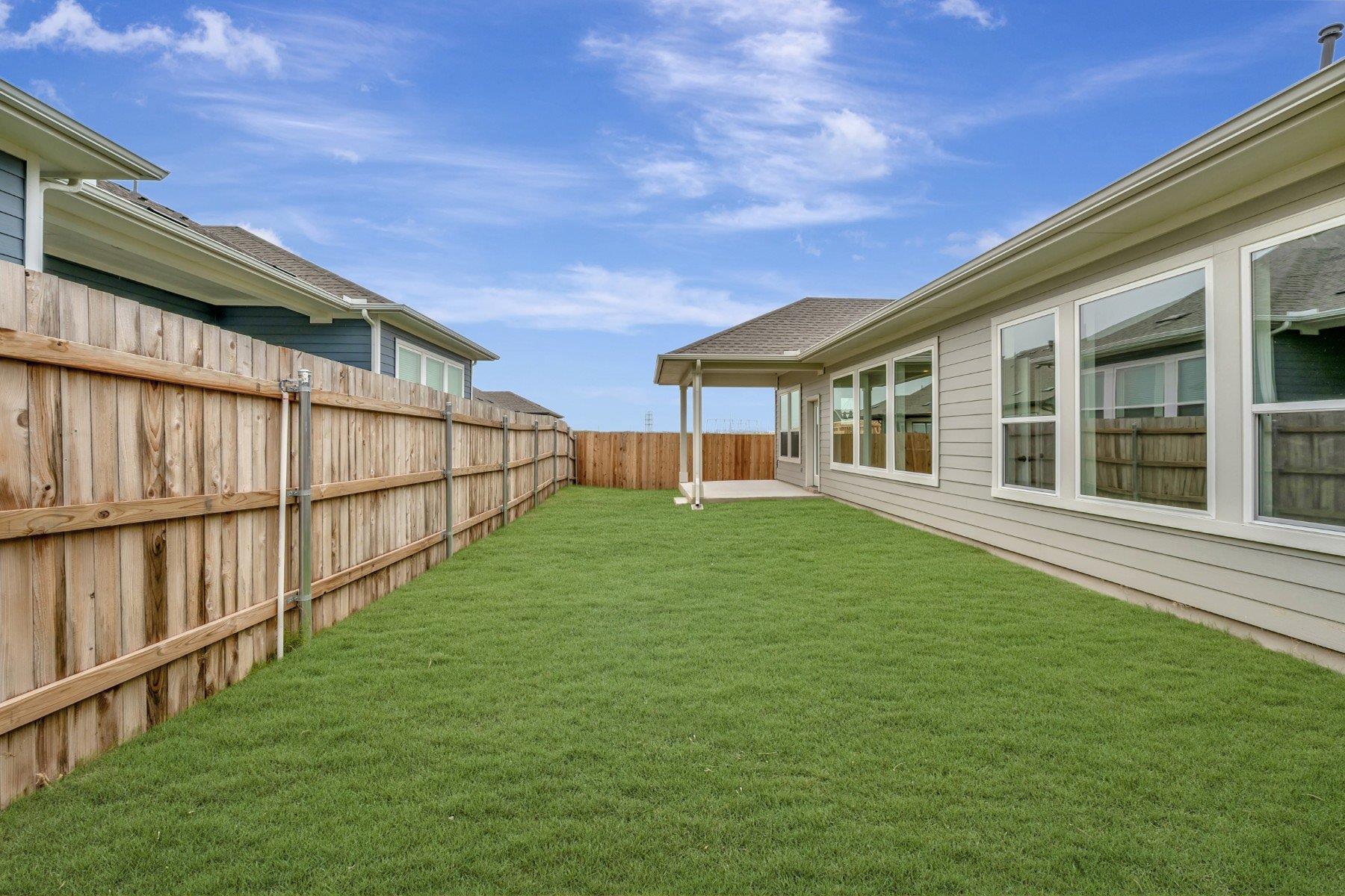 311 Flowering Senna Dr Property Photo 22