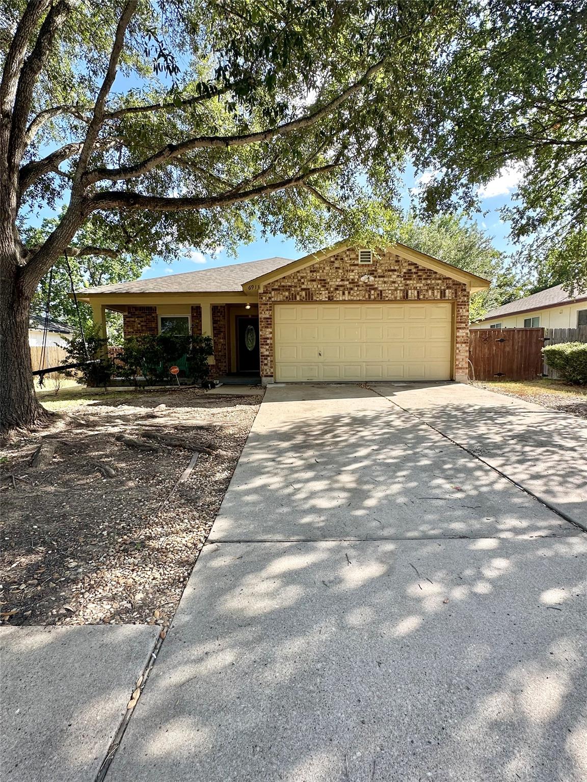 6913 Sabrina Dr Property Photo 1