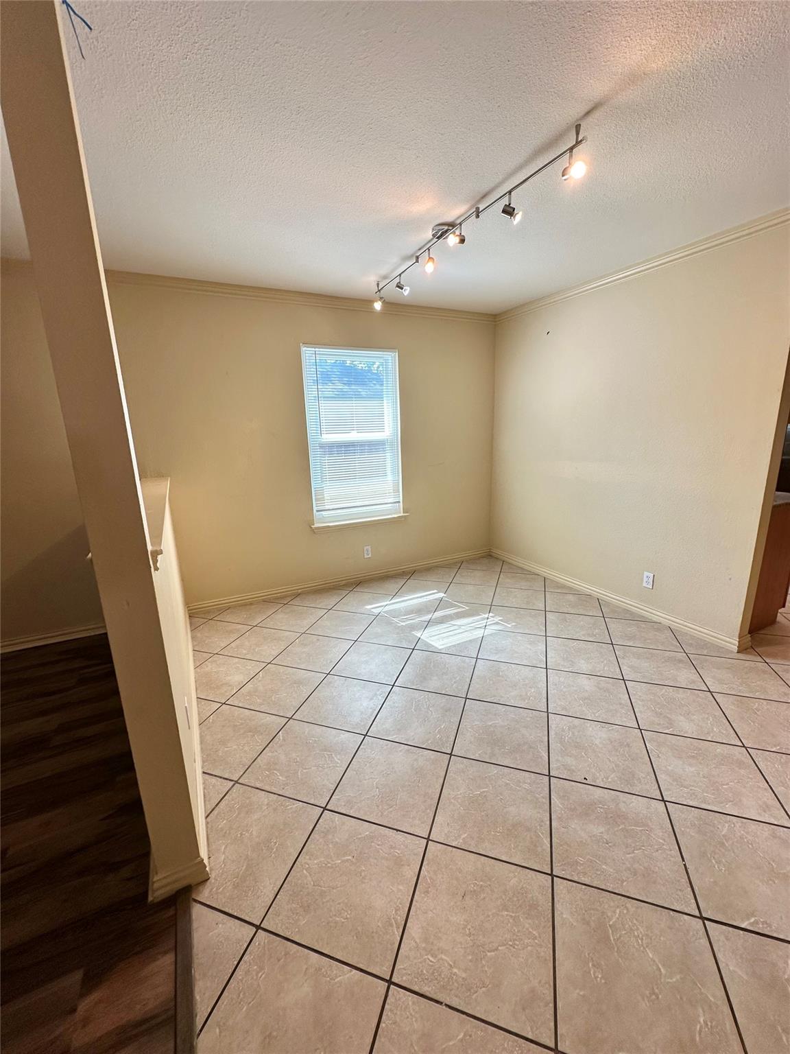 6913 Sabrina Dr Property Photo 7