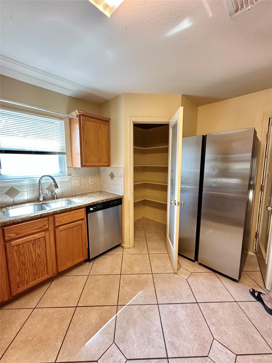 6913 Sabrina Dr Property Photo 10