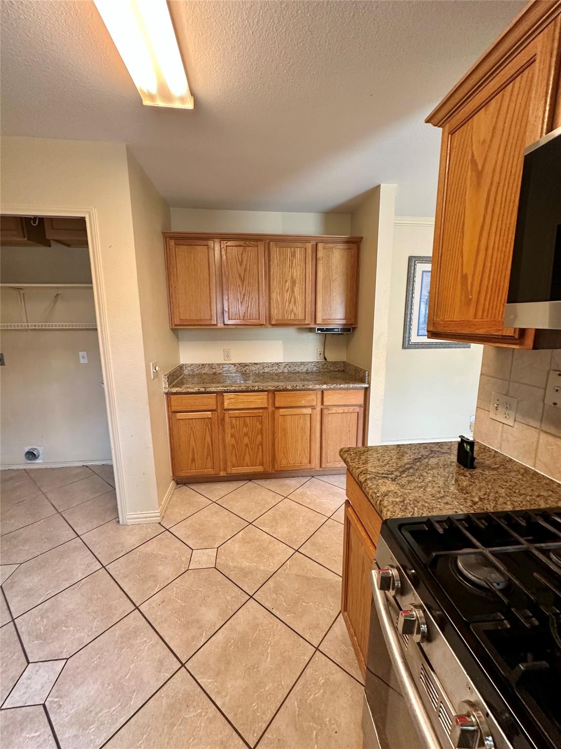6913 Sabrina Dr Property Photo 12