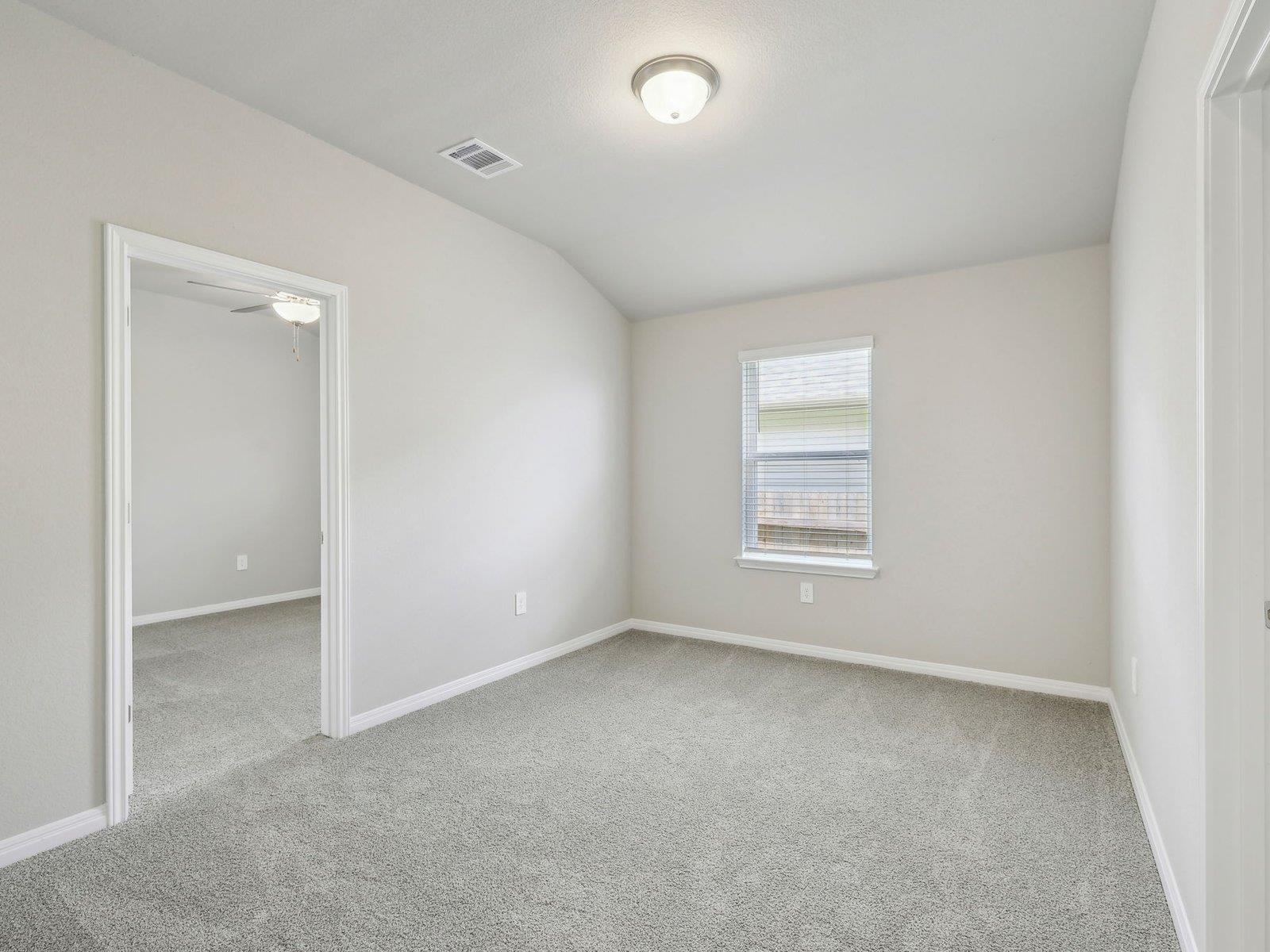 108 Woodbrook Dr Property Photo 9