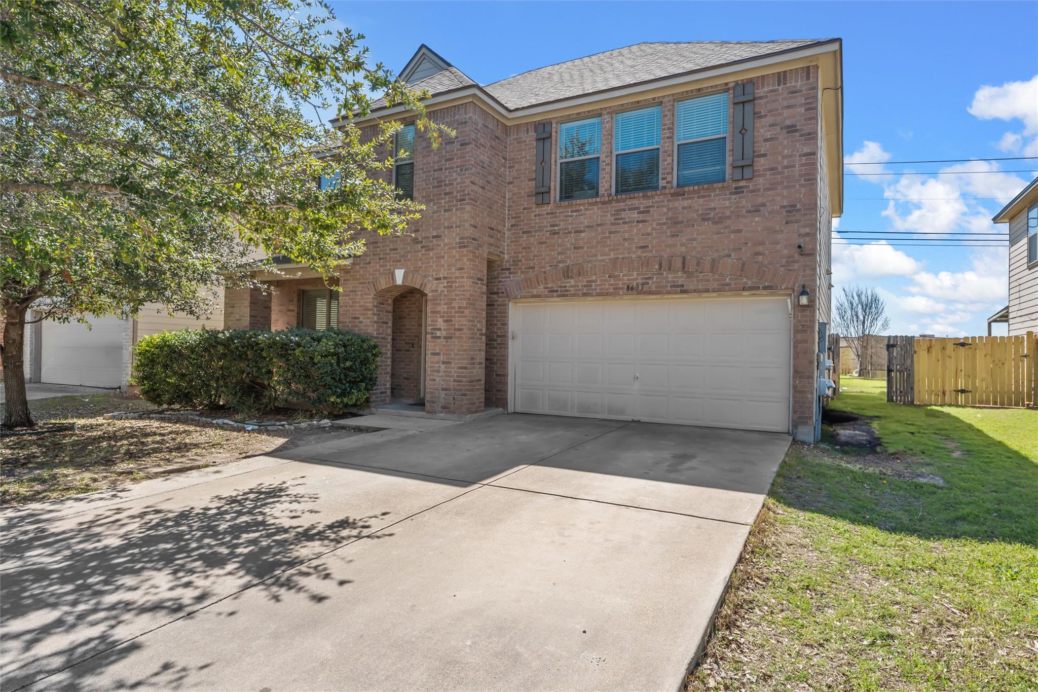 8623 Fallen Leaf Ln Property Photo 1