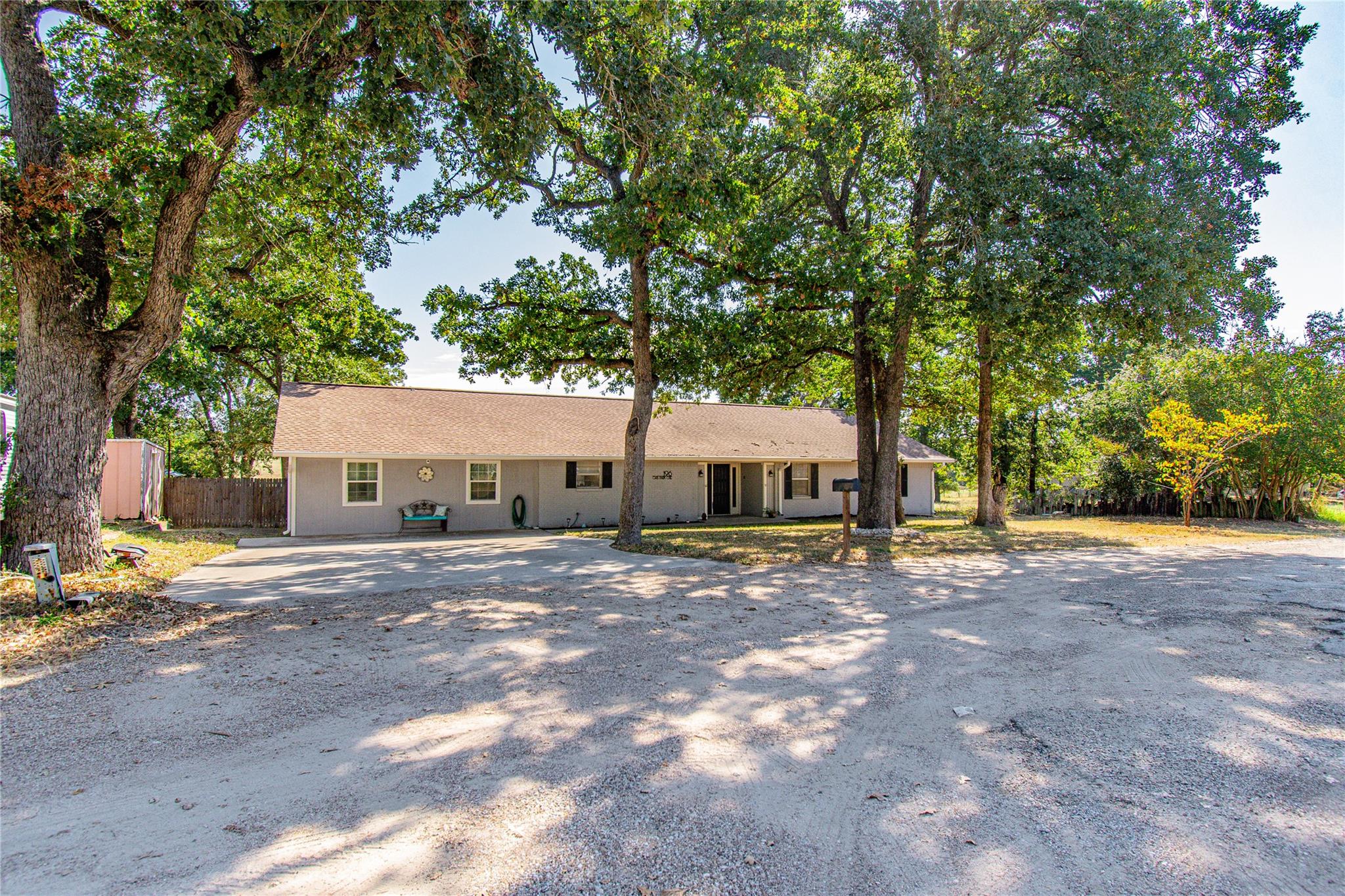 196 Oak Park One None Property Photo 1