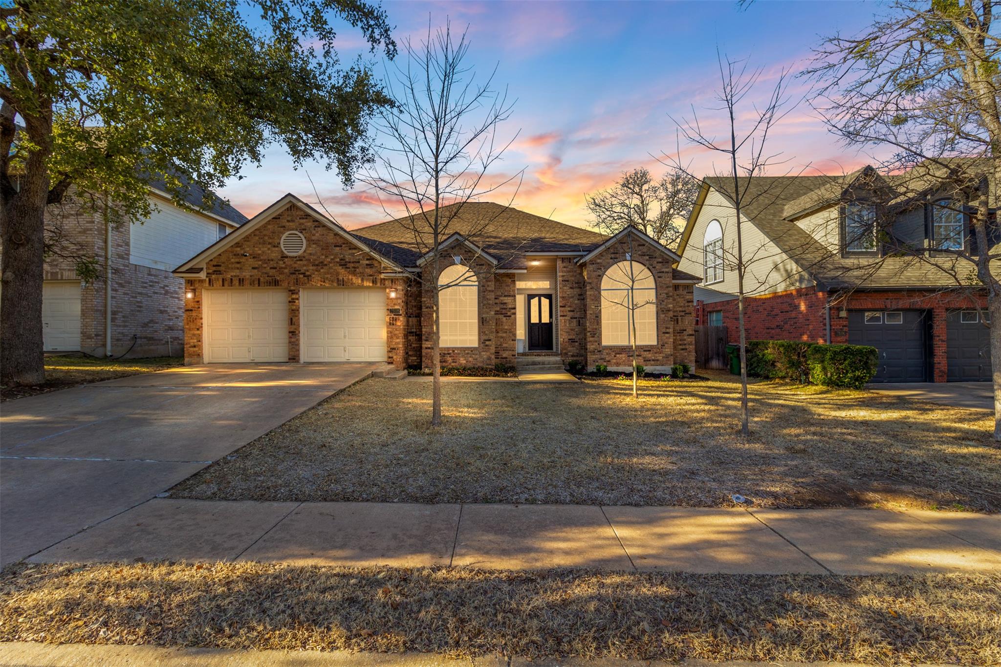 2608 Starling Dr Property Photo