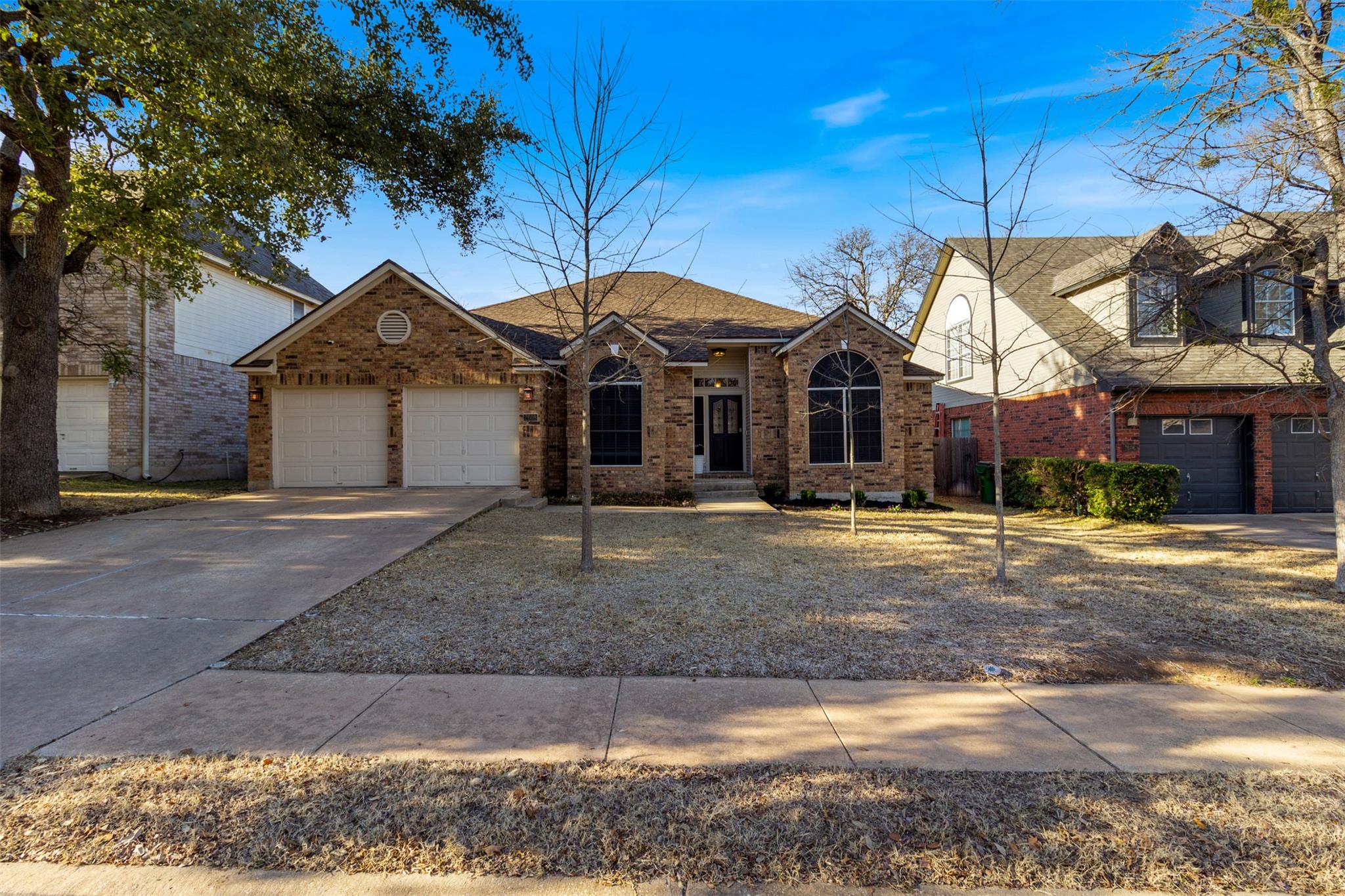 2608 Starling Dr Property Photo 2