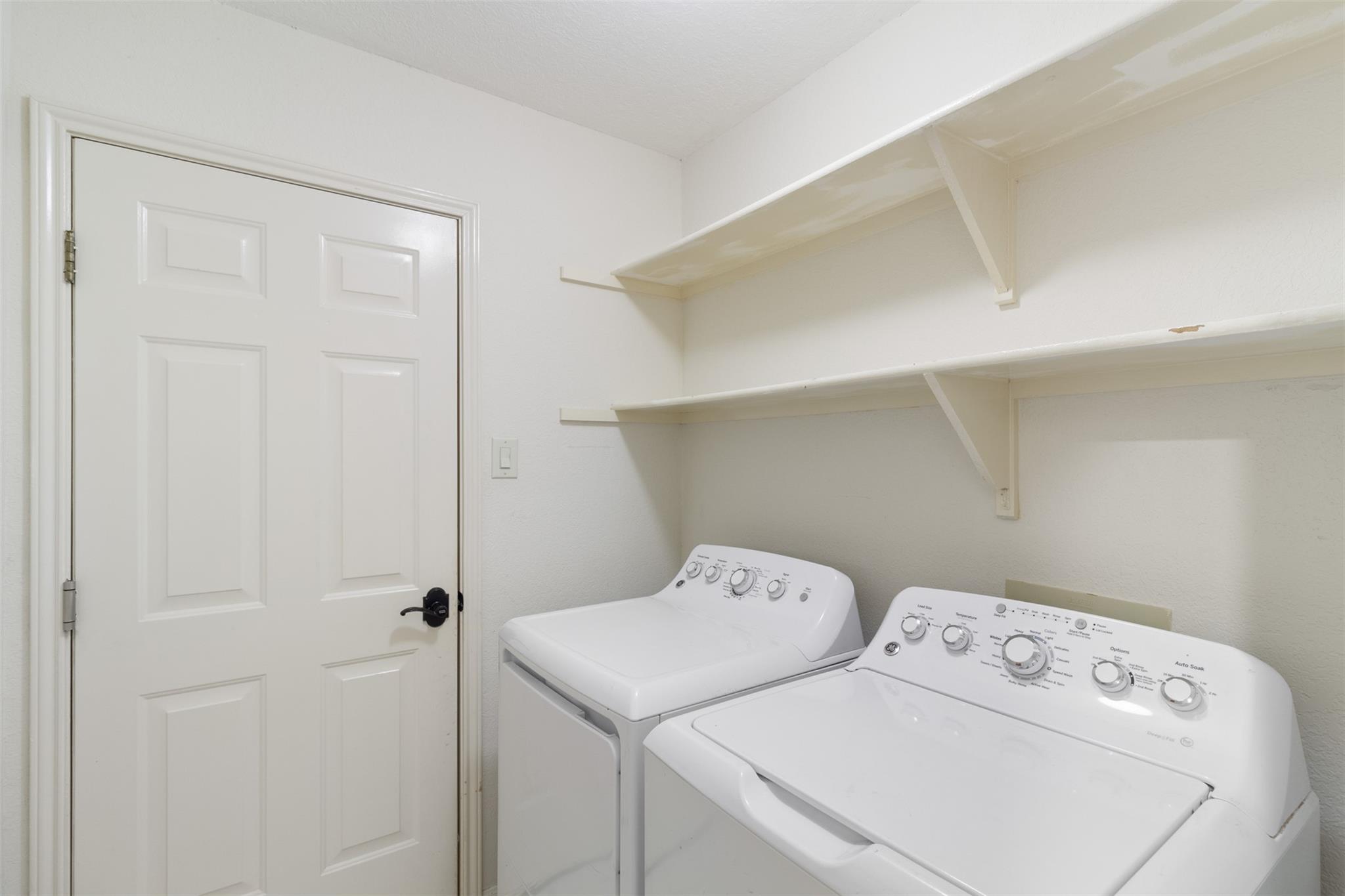 2608 Starling Dr Property Photo 27
