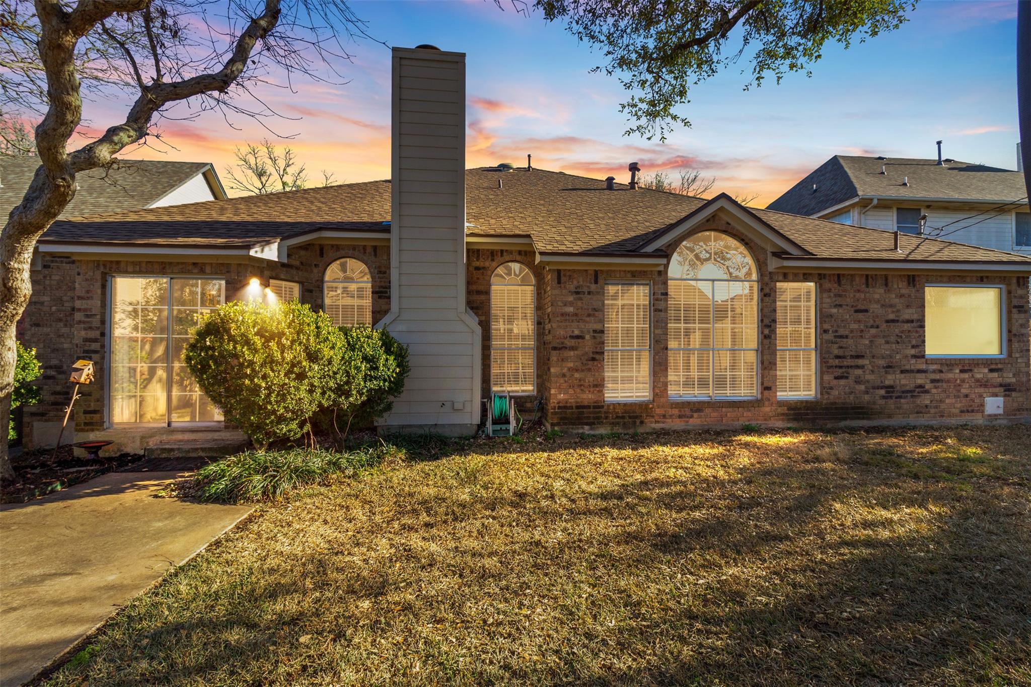 2608 Starling Dr Property Photo 29
