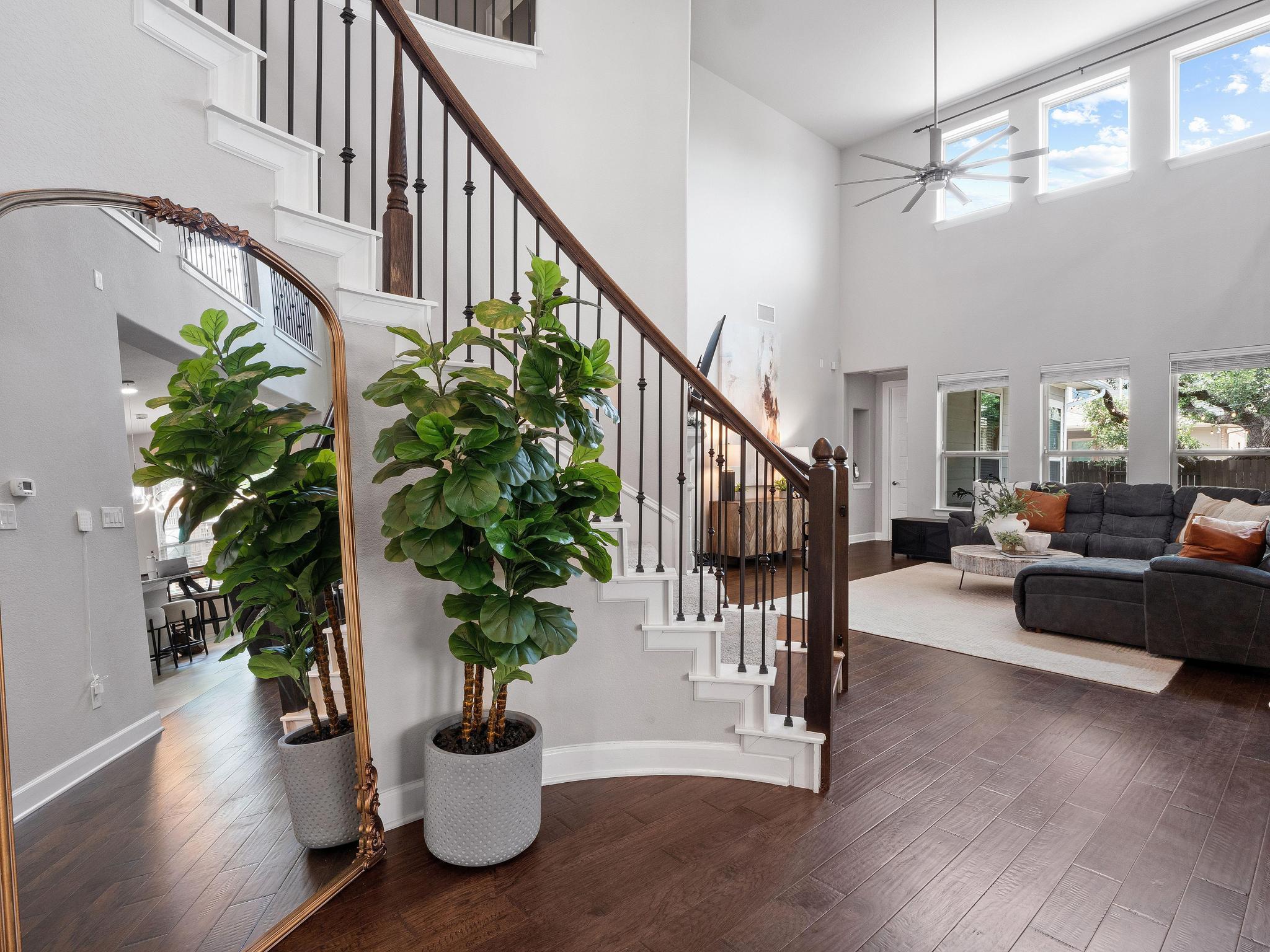 116 Claiborne Lake Ln Property Photo 5