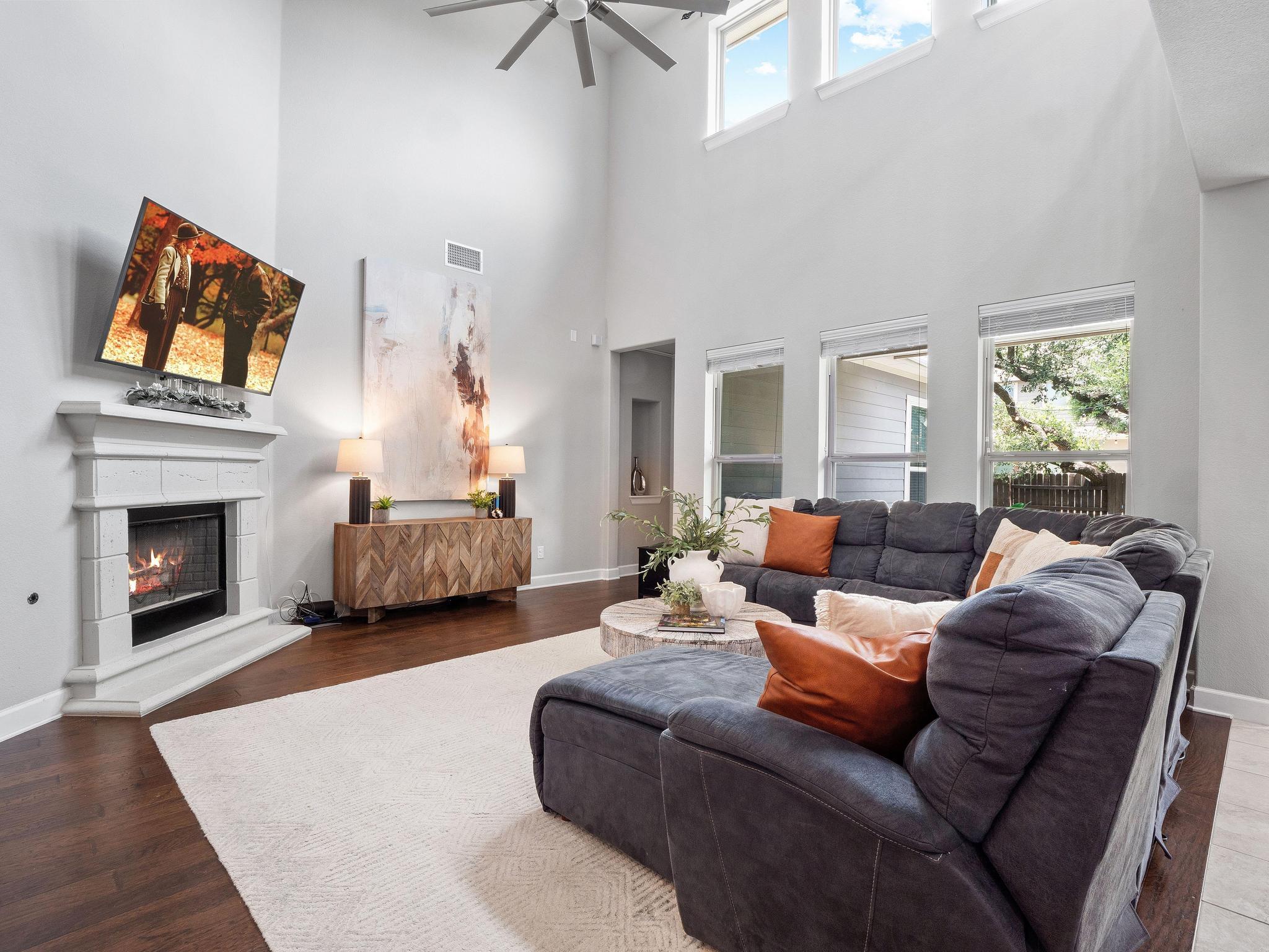 116 Claiborne Lake Ln Property Photo 8