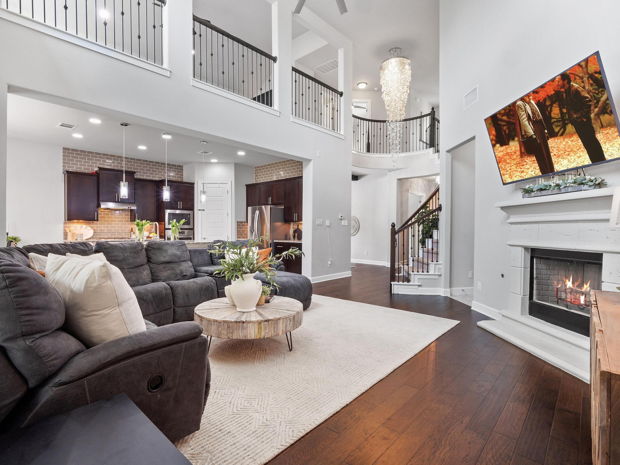 116 Claiborne Lake Ln Property Photo 9