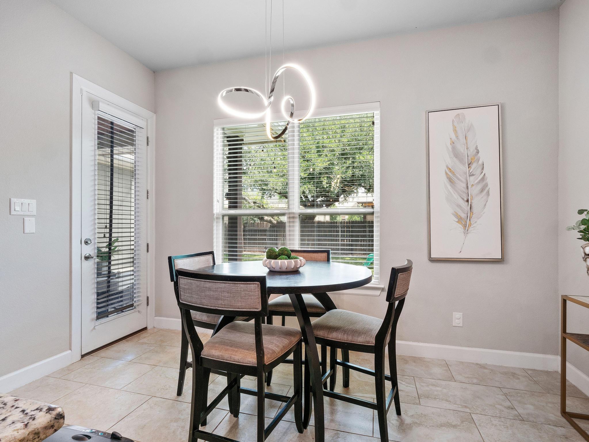 116 Claiborne Lake Ln Property Photo 15