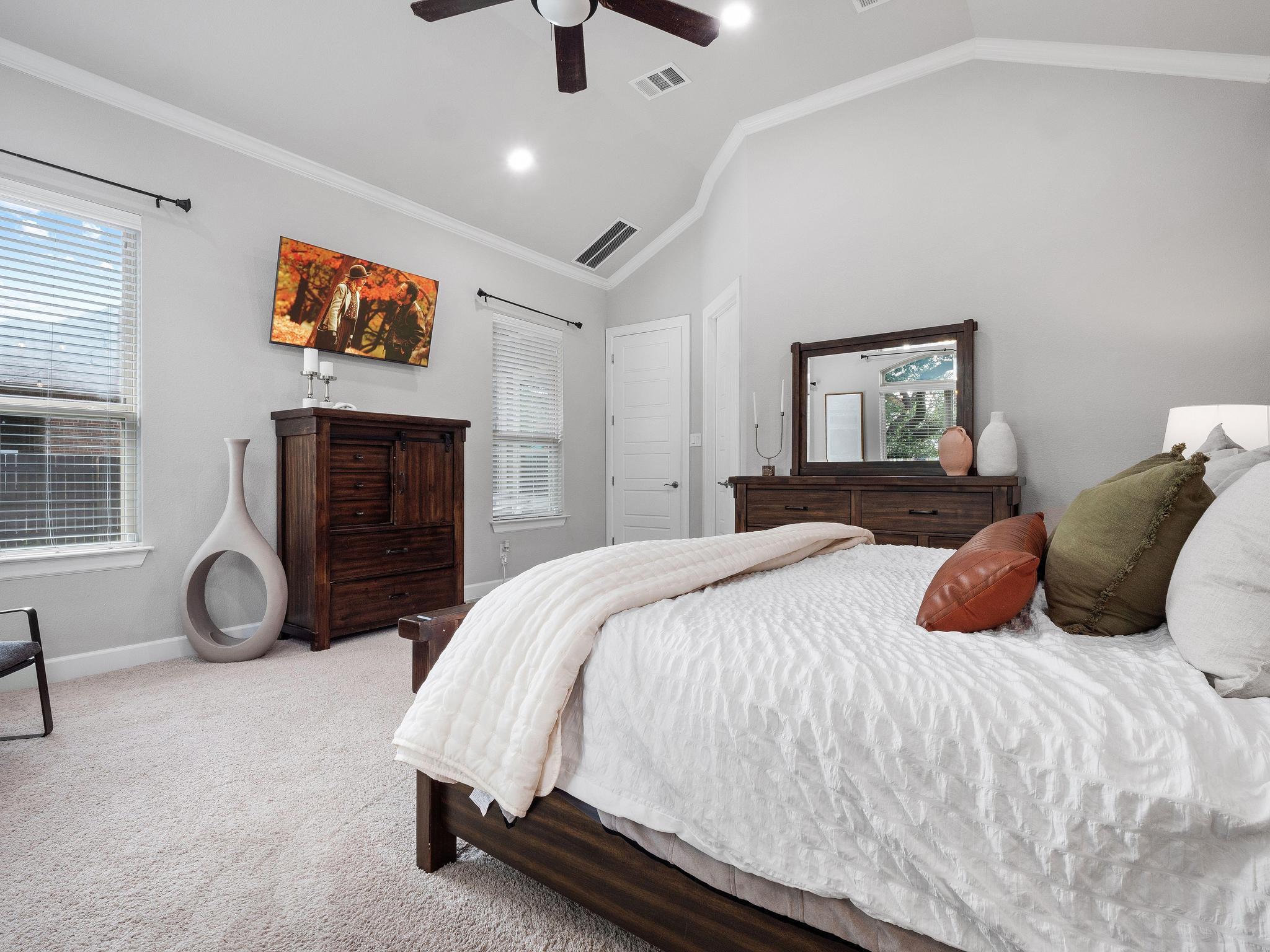 116 Claiborne Lake Ln Property Photo 18