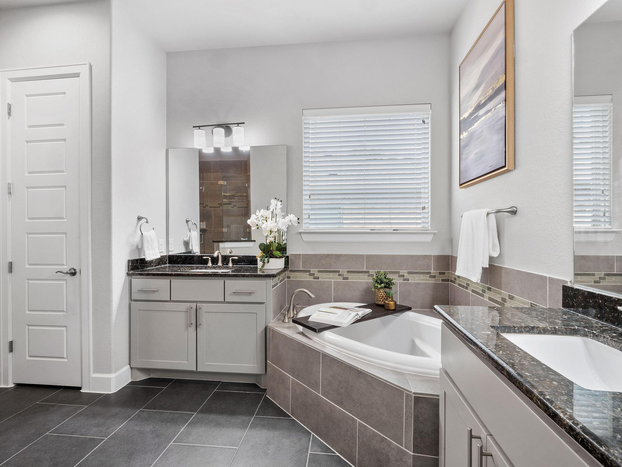 116 Claiborne Lake Ln Property Photo 20