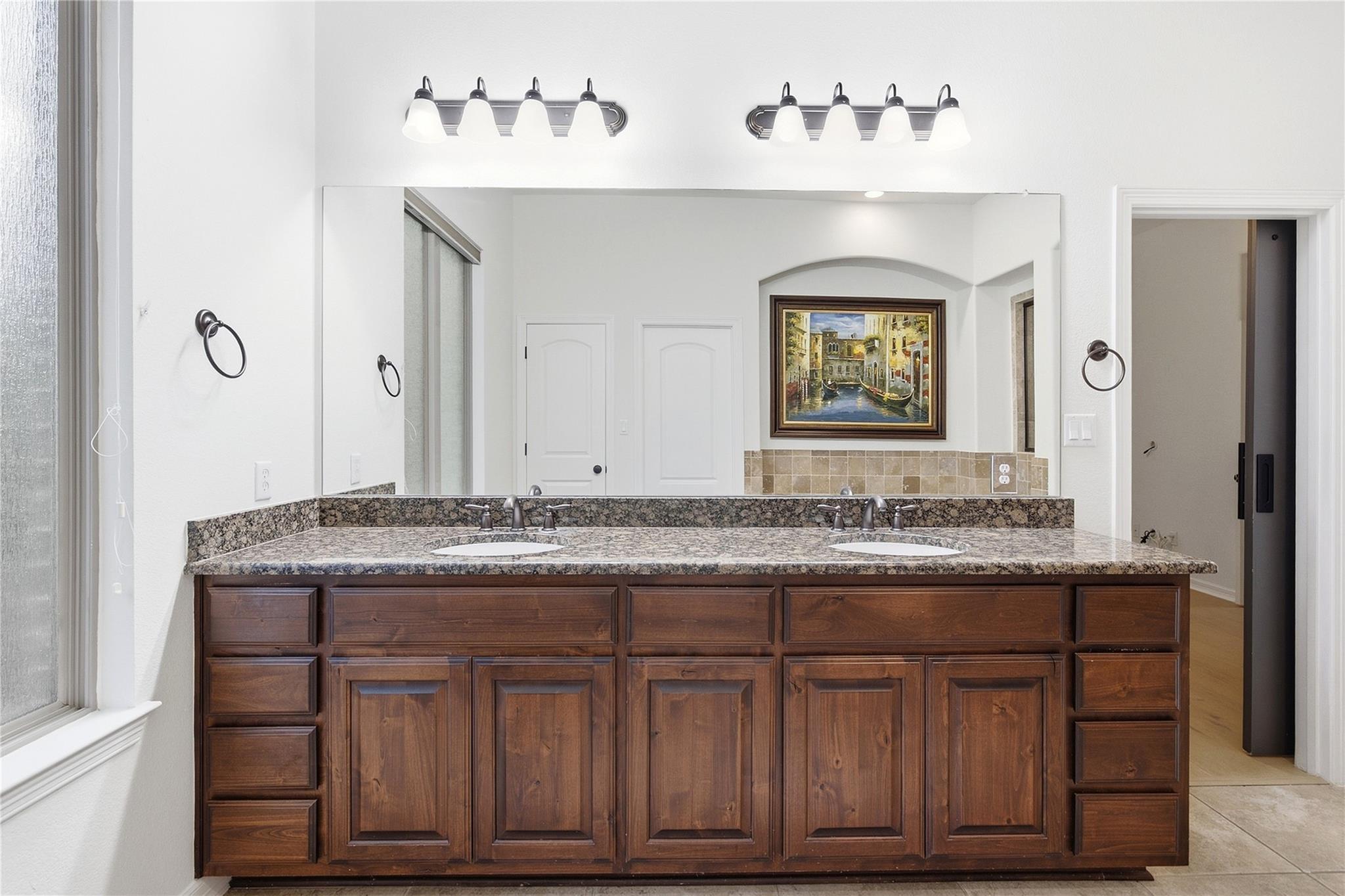 208 Mirafield Ln Property Photo 18